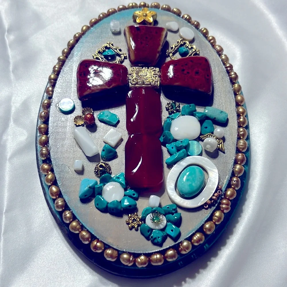 Decorative wooden plaque with cross